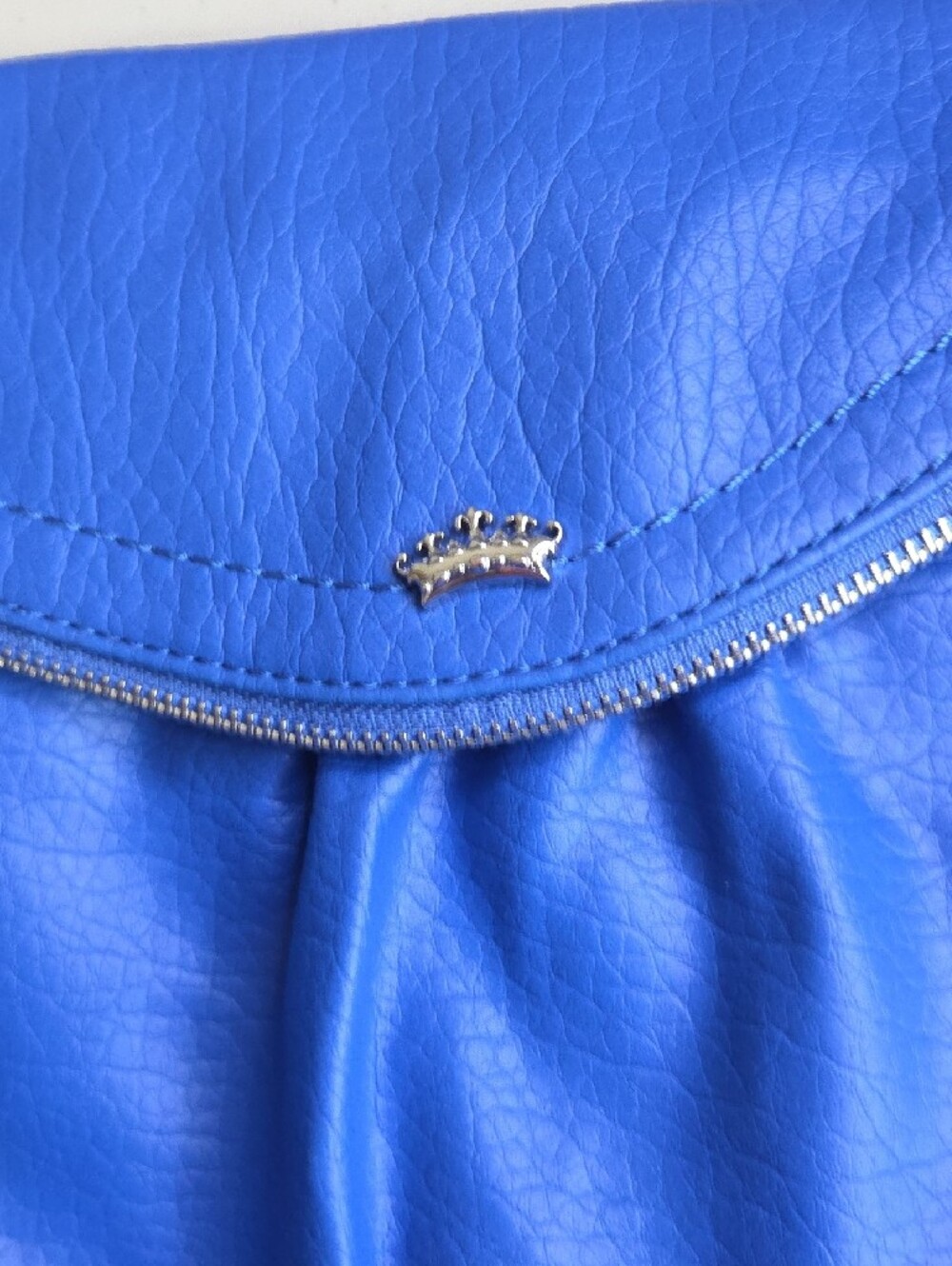 Juicy Couture Blue Leather Crossbody Bag - Picture 3 of 8